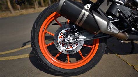 KTM 390 Duke 2017 STD Bike Photos - Overdrive