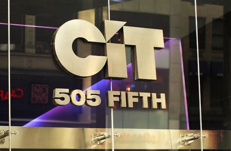 7 Great Value Stocks You Can Buy But Warren Buffett Can't