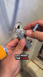 Broken Threaded Pipe Extractor