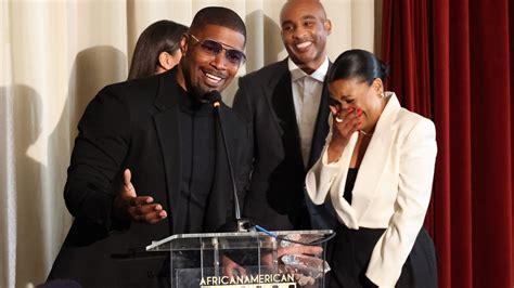 Jamie Foxx Ready to Explain Health Scare with Stand-Up Return