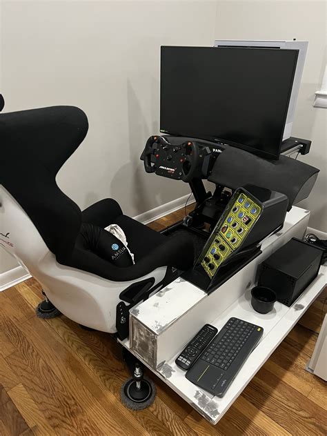 Racing Simulator Cockpit Setup