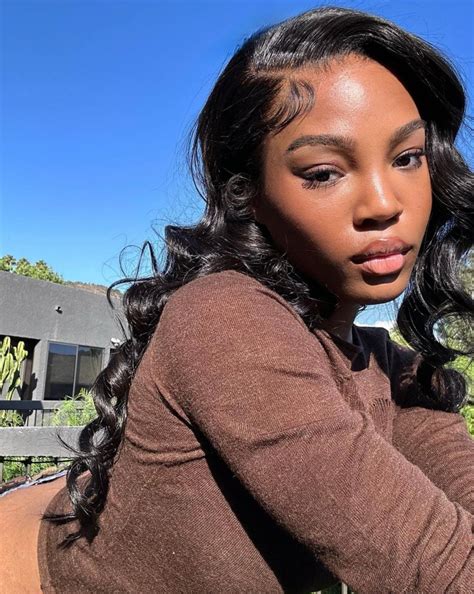 Who is Quenlin Blackwell, the TikTok star who Billie Eilish kissed at Coachella? The YouTuber is ...