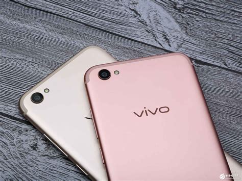 vivo手机最新款是什么型号2021-vivo手机最新款型号价格介绍 - 卡饭网