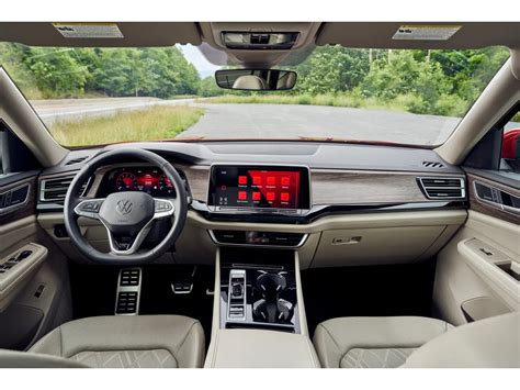 2026 Volkswagen Atlas: 102 Interior Photos | U.S. News