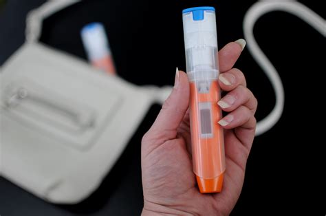 Epinephrine Auto-Injector 的图像结果