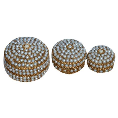 Top 11 Ideas for Return Gift for Ladies and Lots of Tips on Buying ...