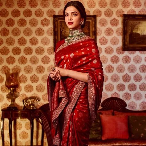 The New Saree Design Checklist: Seen These 12 'In' Sarees Yet?