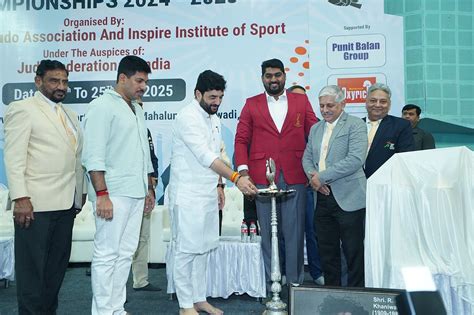 Union Minister Murlidhar Mohol Advocates For National Games In Pune ...