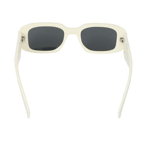 White Rectangular Shade – Confidential Couture