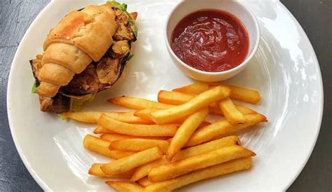 Bring Out Your Inner Joey By Eating Your Favourites At Baked & Wired ...