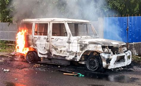 Protesters clash with cops after 5 accused in Zubeen death case moved ...