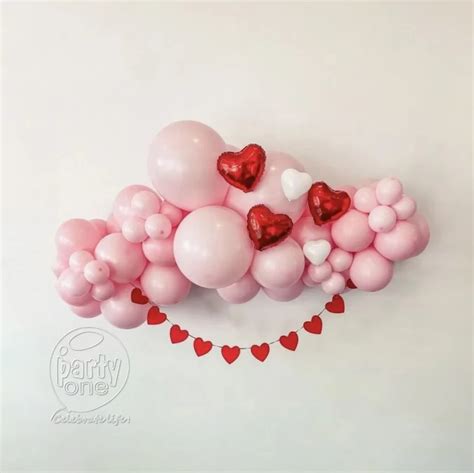 Book Cloud Wall Valentine Decorations at Home Now in Noida