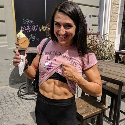 Symphony_Queen (HerBicepsCam)