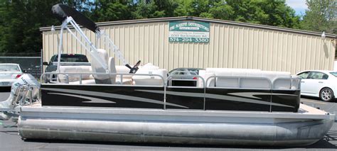 Pontoon Graphics 的图像结果