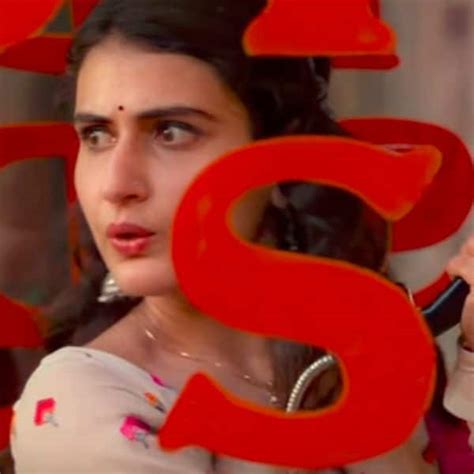 Suraj Pe Mangal Bhari song Waareya: With STD booths and pagers, Diljit ...