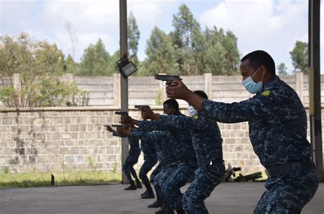 Indian VIP Protection 的图像结果