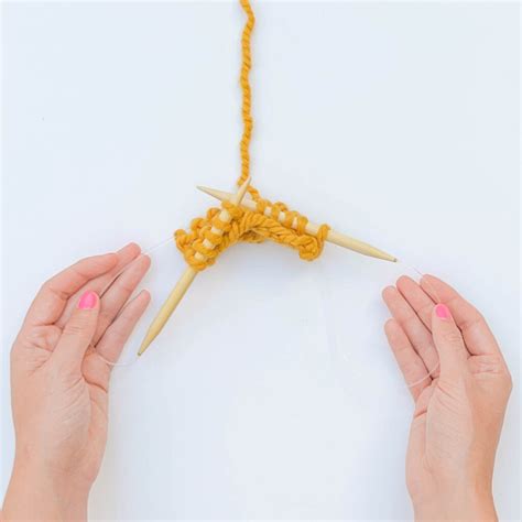 What Is Magic Loop Method in Knitting 的图像结果