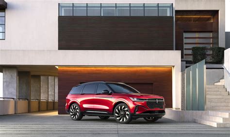 Lincoln Nosedives Into Luxury With New In-Car Fragrances For 2024 Nautilus | Carscoops