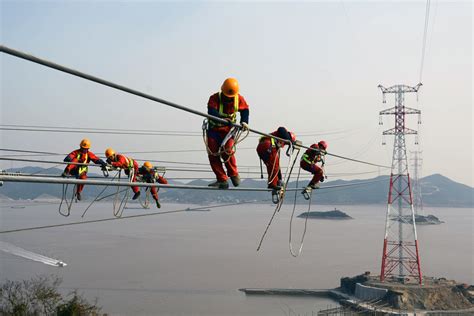 舟山：国内首条跨海500千伏输电线完成海上段架设 _宁波频道_凤凰网