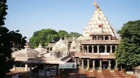 Mahakaleshwar Jyotirlinga | History | Legends | Architecture | FAQs ...