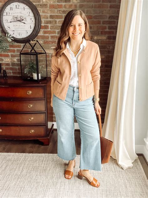 Business Casual Outfits with Jeans for Women 的图像结果