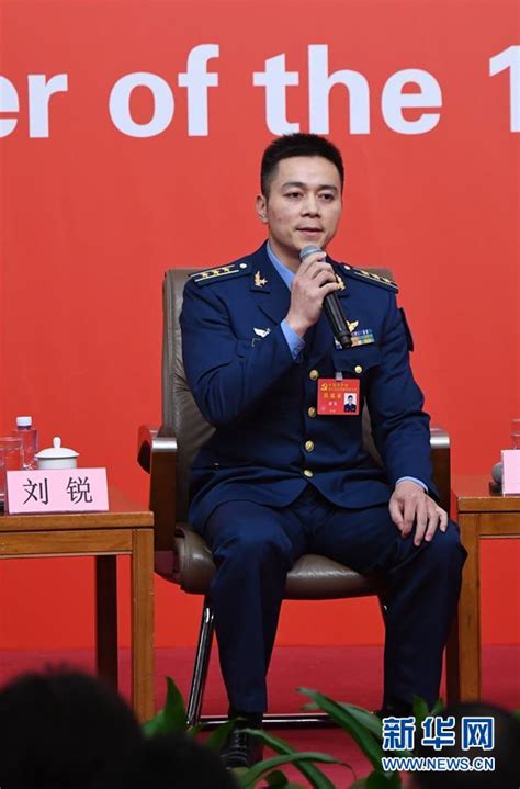 军队党代表就“中国特色强军之路”答记者问_军事_中国网
