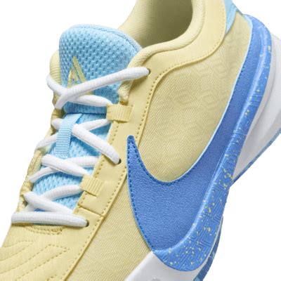 Giannis Freak 5 Older Kids' Basketball Shoes. Nike IN