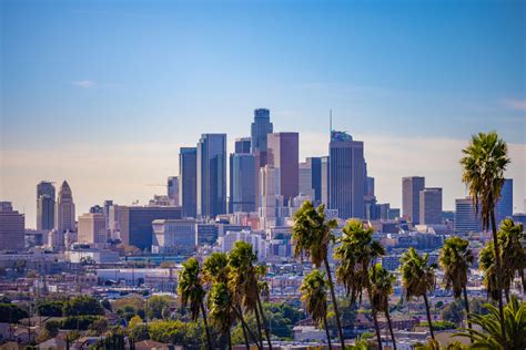 Understanding Seasonal Trends in the Los Angeles Real Estate Market