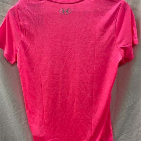 Under Armour Womens Hot Pink T-shirt, Size M