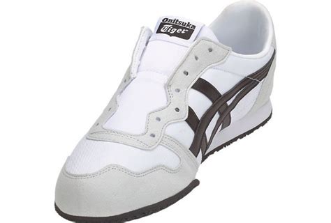 Akshay Kumars Sneakers Are So Insane and Affordable, They Have To Be A ...