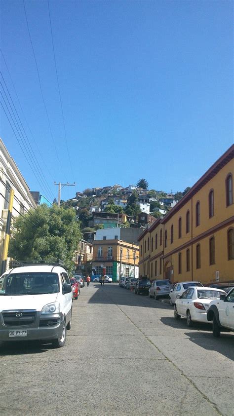 CASA DE HOSPEDAJE EVELYN (Valparaiso) - Guesthouse Reviews & Photos ...