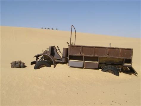 WW2 time warp: Long Range Desert Group vehicle abandoned in the desert ...