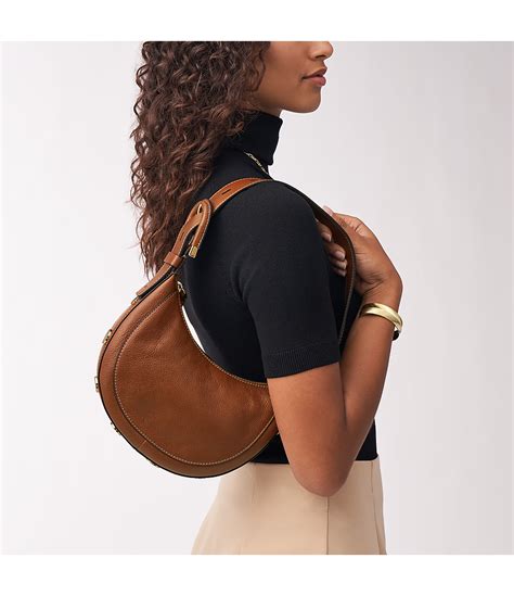 Buy Fossil Harwell Leather Crescent Bag ZB1916200 at Rs.16995 | Shop ...