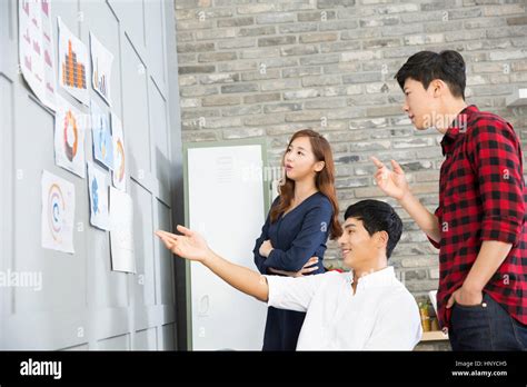 Business People Smiling Stock Photo 的图像结果