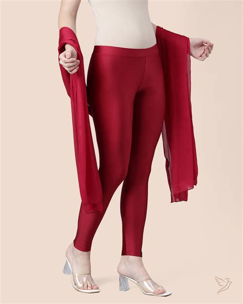 Buy Red Velvet Women Stylish Shimmer Shawl Online – Twin Birds Store