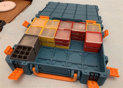 Gridfinity 1 x 1 x 2 and 1 x 1 x 3 inserts with cover, divided in ...