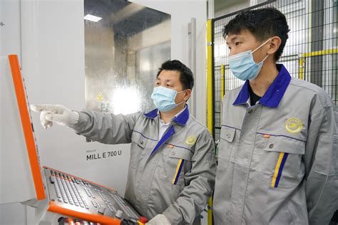 《甬派》：宁职院研发熔喷布模具精密加工工艺，为4家宁波企业提供服务