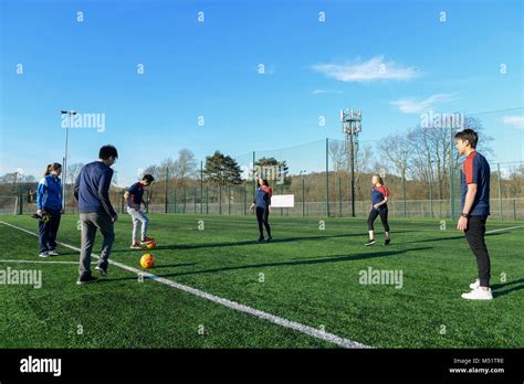 Football Lessons 的图像结果