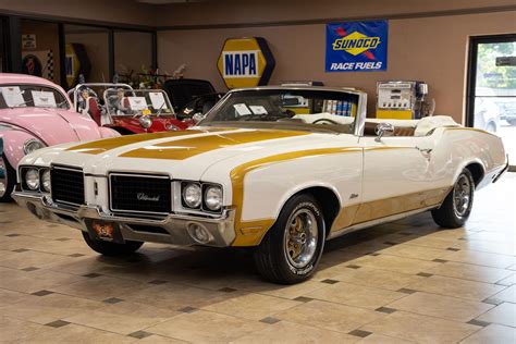 1972 Oldsmobile Cutlass | Ideal Classic Cars LLC