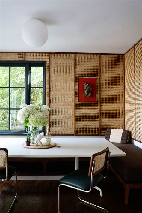 8 ideas for light walls with dark trim we love | Livingetc