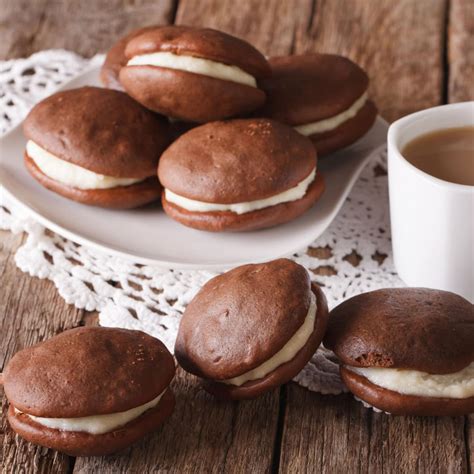 Homemade Moon Pies Recipe - Insanely Good