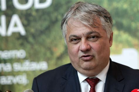 Lučić: Liderska pozicija Telekoma bar još 10 godina - B92