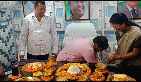 Burdwan BDO pre-wedding ceremony: 'ভিডিও সাহেব'কে আইবুড়ো ভাত, 'মায়ের ...