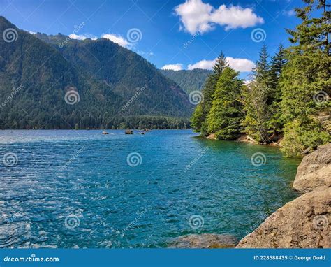 Lake Cushman and the Olympic Mountains at Skokomish Park in Washington ...