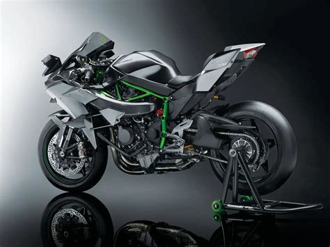Kawasaki Ninja H2 Price, Specs, Review, Pics & Mileage in India