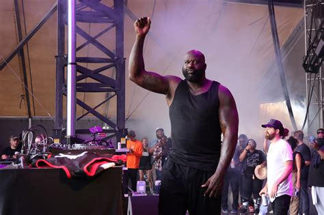 Shaquille O'Neal reveals 40-pound weight loss: It 'just fell off'