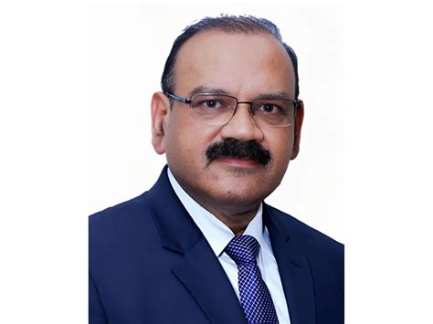 Dr. Yatindra Dwivedi assumes charge as Director (Personnel) of POWERGRID