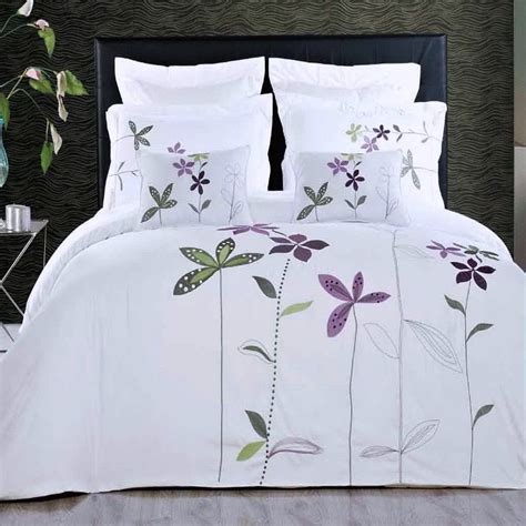 Hotel Style Duvet Cover White King Embroidered Floral Pattern Lavender ...