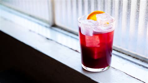 10 Classic Spanish Cocktail Recipes to Make at Home | PUNCH