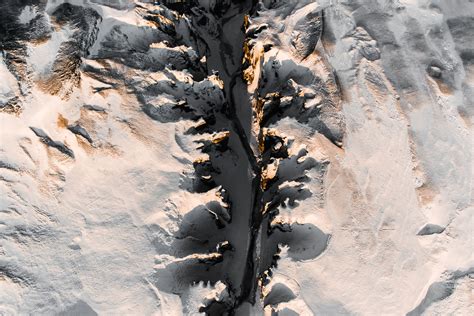 Iceland vs Greenland — Arctic Expeditions